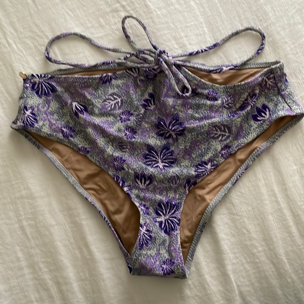For love and lemons swim bottom